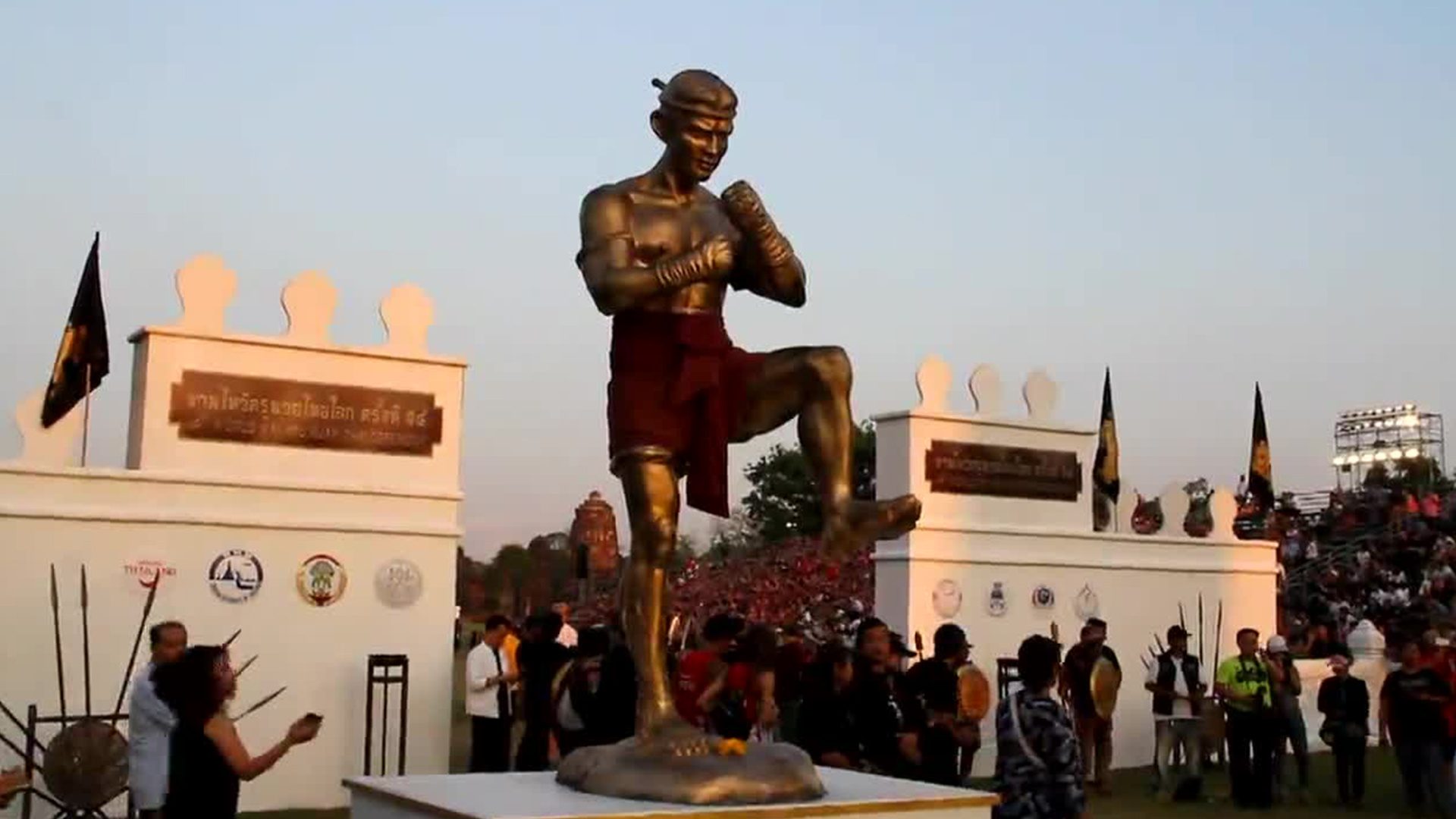Wai Khru Muay Thai Ceremony on Nai Khanomtom Day