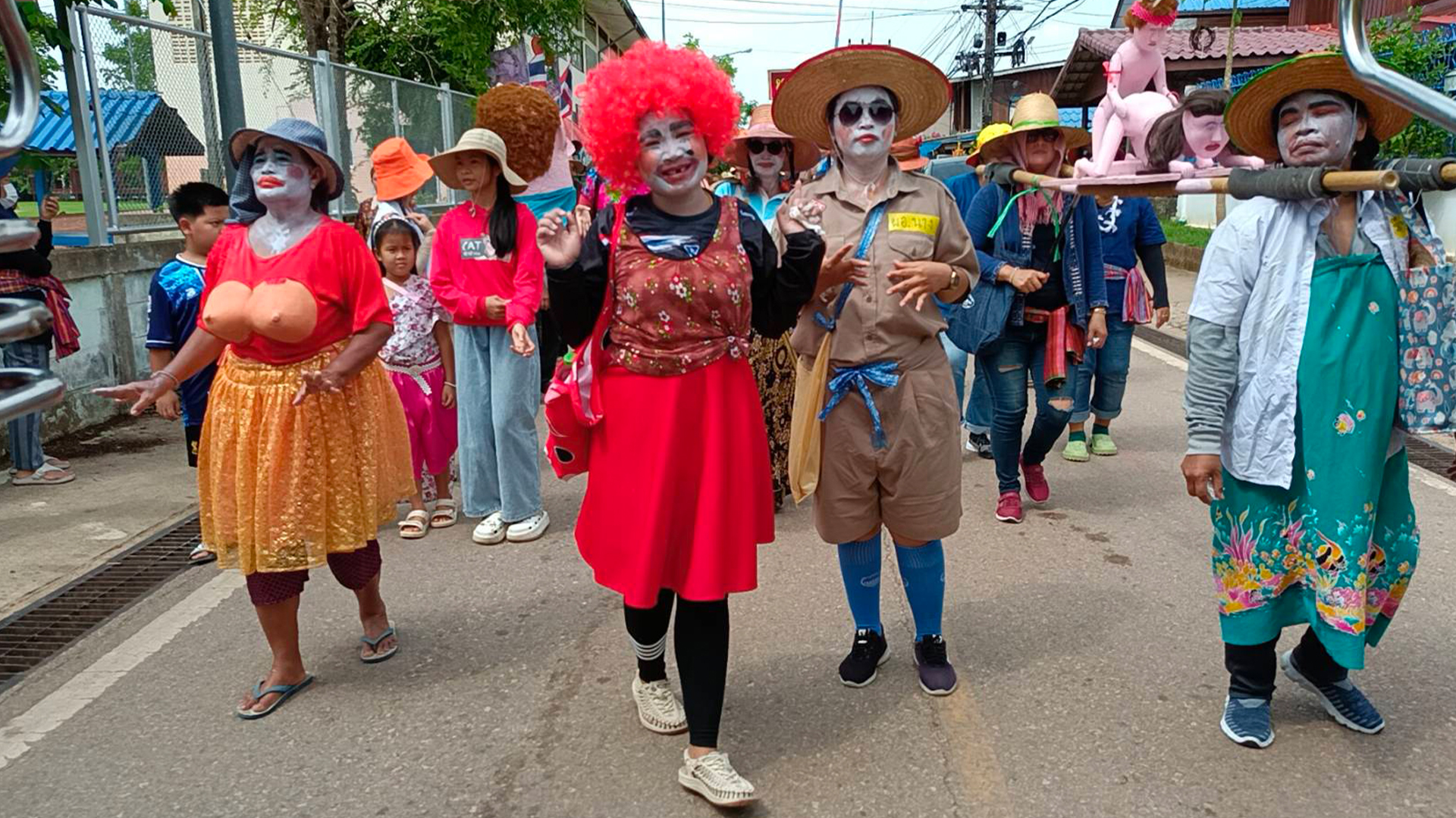 งานแห่บั้งไฟปราจีนบุรี
